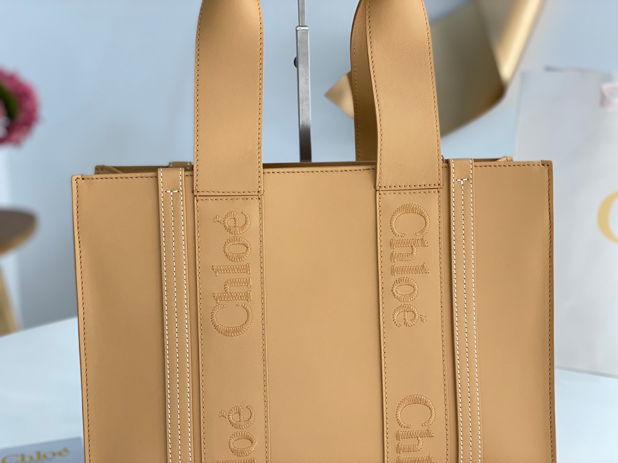 Chloe Medium Woody Tote Bag In Milky Brown Soft Smooth Calfskin Leather